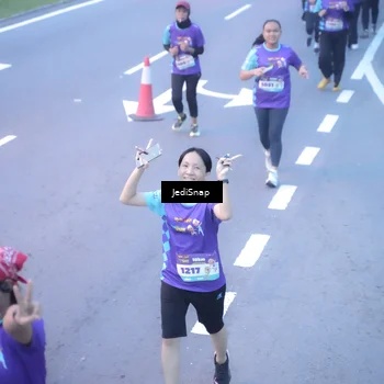 Runner Photo 8253290