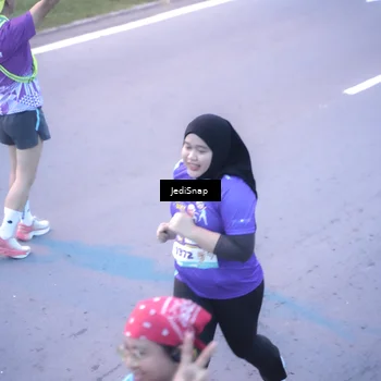 Runner Photo 8253298