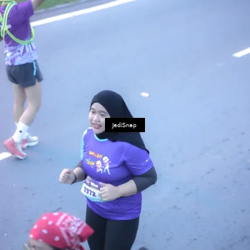 Runner Photo 8253305