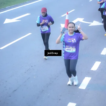Runner Photo 8253313