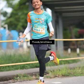 Runner Photo 8253316