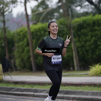 Runner Photo 8253333