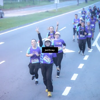 Runner Photo 8253392