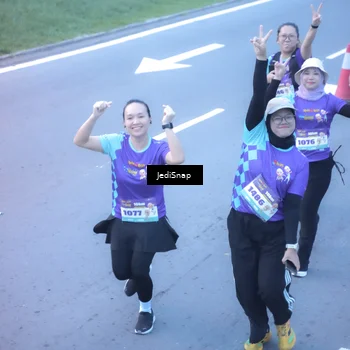 Runner Photo 8253414