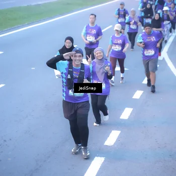 Runner Photo 8253457