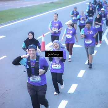 Runner Photo 8253468