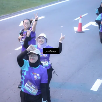Runner Photo 8253471