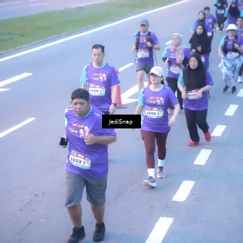 Runner Photo 8253503
