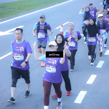Runner Photo 8253564