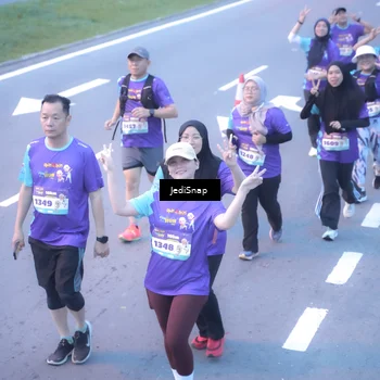 Runner Photo 8253580