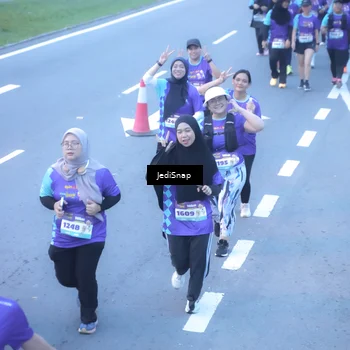 Runner Photo 8253615