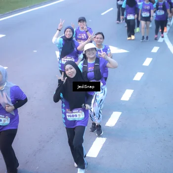 Runner Photo 8253632