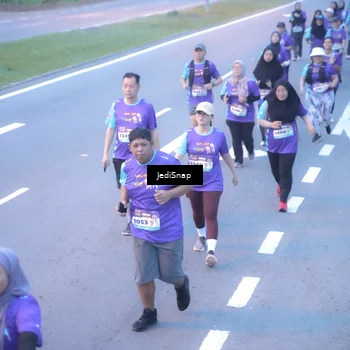 Runner Photo 8253709
