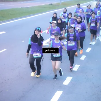 Runner Photo 8253739