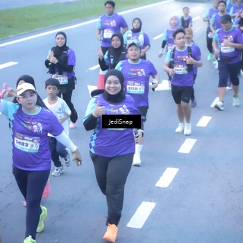 Runner Photo 8253841