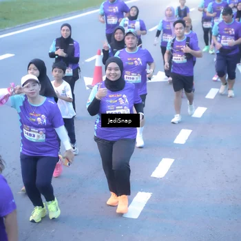Runner Photo 8253874
