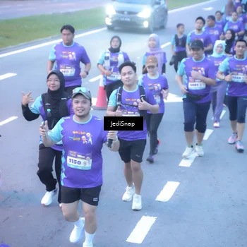 Runner Photo 8253888