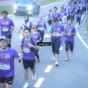 Runner Photo 8253981