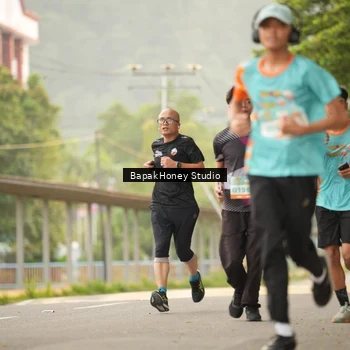 Runner Photo 8254001