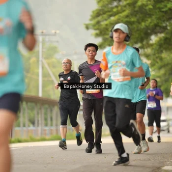 Runner Photo 8254009