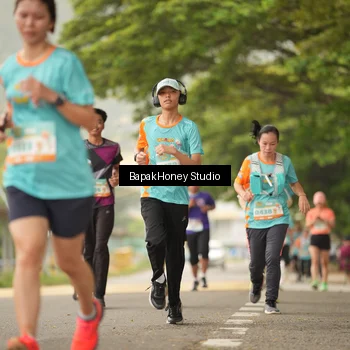 Runner Photo 8254035