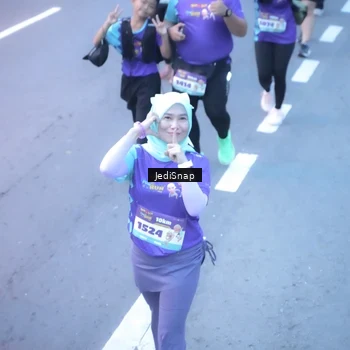 Runner Photo 8254176