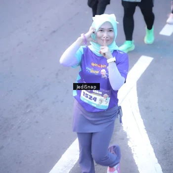 Runner Photo 8254179