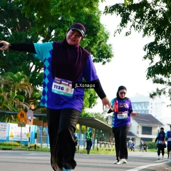 Runner Photo 8254190