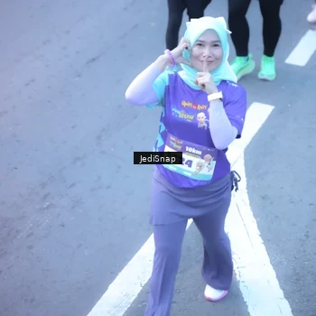 Runner Photo 8254201