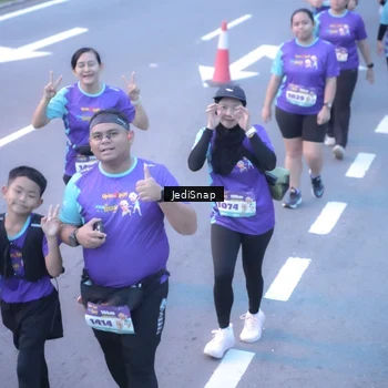 Runner Photo 8254211