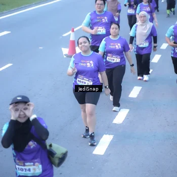 Runner Photo 8254239