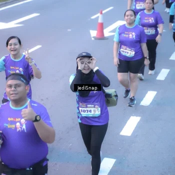 Runner Photo 8254250