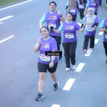 Runner Photo 8254275