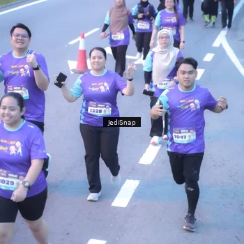 Runner Photo 8254307