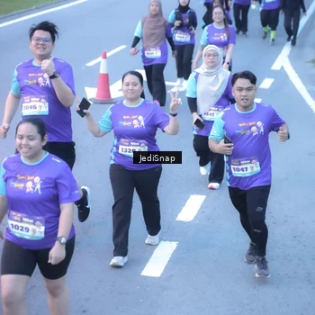 Runner Photo 8254319