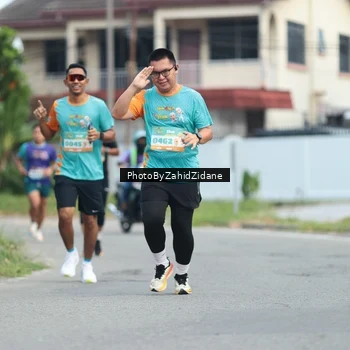 Runner Photo 8254333
