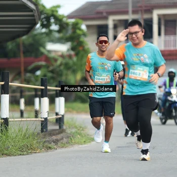Runner Photo 8254344