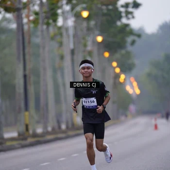 Runner Photo 8254356