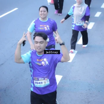 Runner Photo 8254361