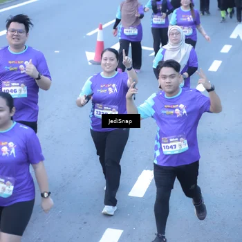 Runner Photo 8254378