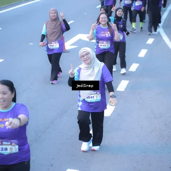 Runner Photo 8254409