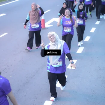 Runner Photo 8254412