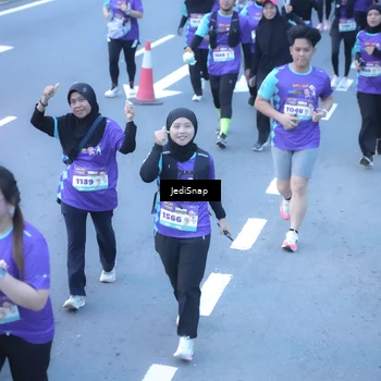 Runner Photo 8254509