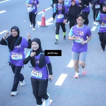 Runner Photo 8254534