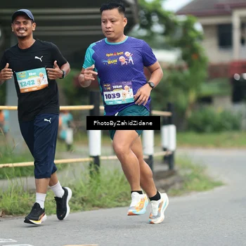 Runner Photo 8254576