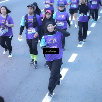 Runner Photo 8254636