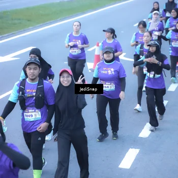 Runner Photo 8254690