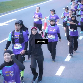 Runner Photo 8254836