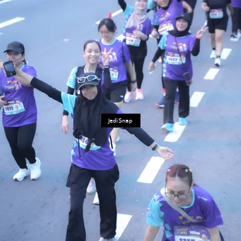 Runner Photo 8254879