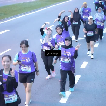 Runner Photo 8254892